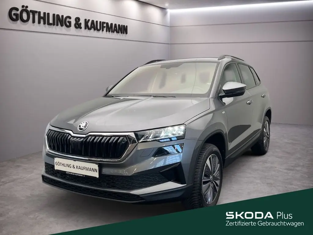 Photo 1 : Skoda Karoq 2023 Essence