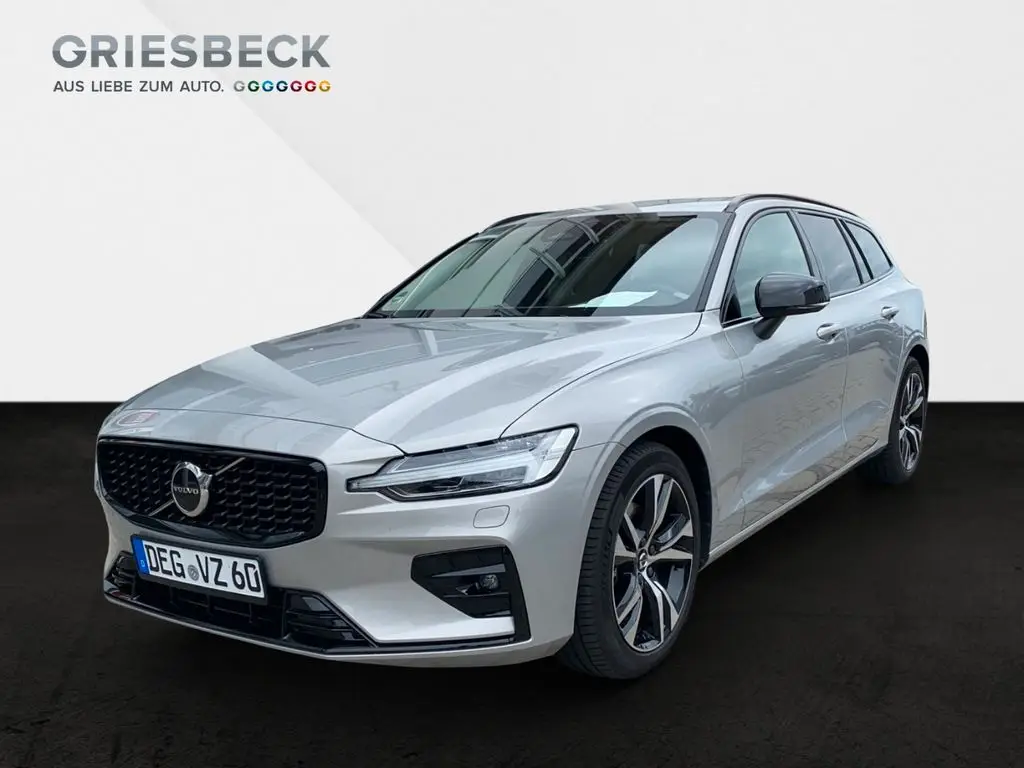 Photo 1 : Volvo V60 2024 Essence