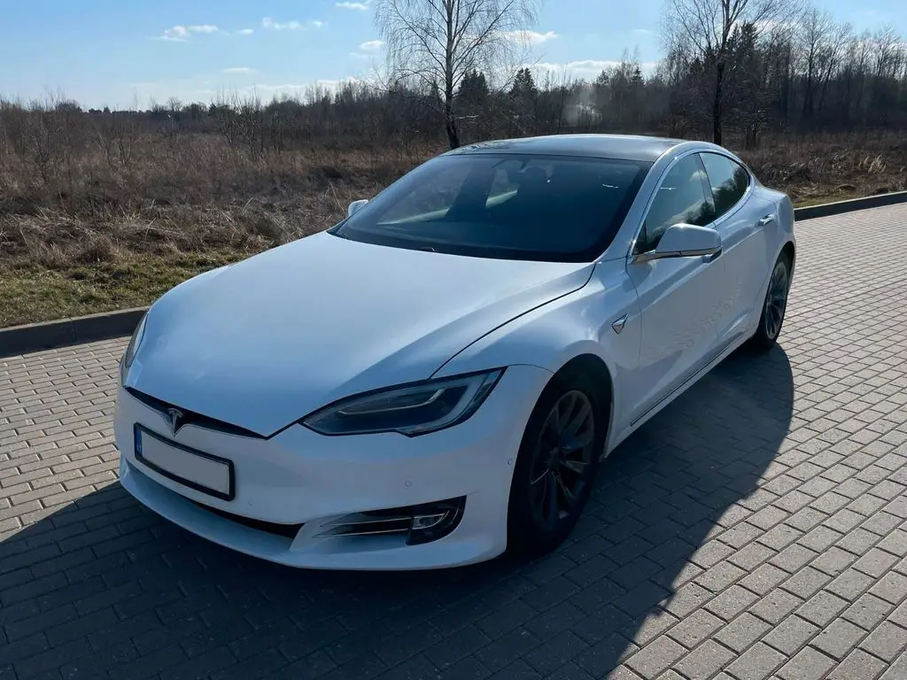 Photo 1 : Tesla Model S 2018 Not specified