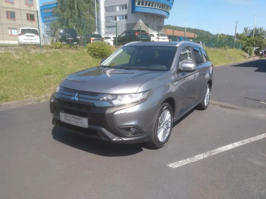 Photo 1 : Mitsubishi Outlander 2020 Hybrid