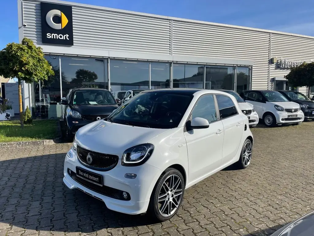 Photo 1 : Smart Forfour 2017 Petrol