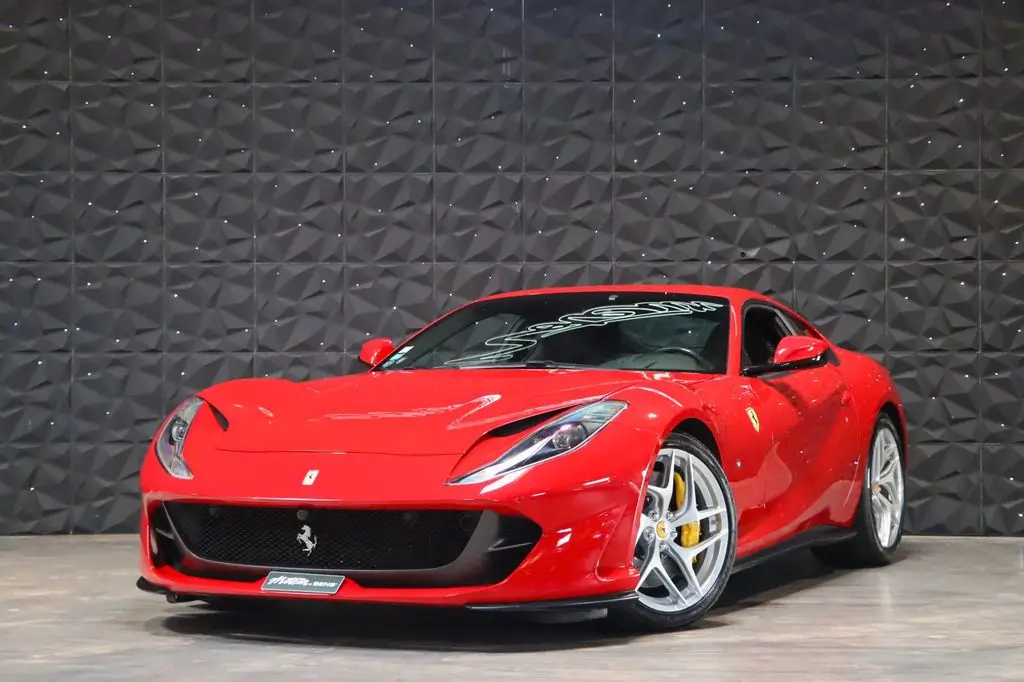 Photo 1 : Ferrari 812 2018 Petrol