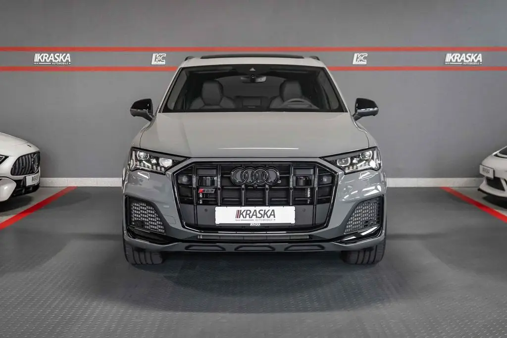 Photo 1 : Audi Sq7 2023 Petrol