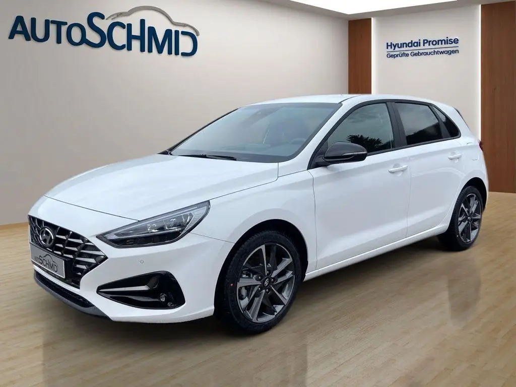 Photo 1 : Hyundai I30 2024 Petrol