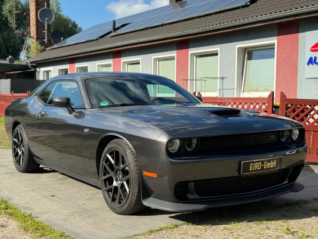 Photo 1 : Dodge Challenger 2017 Petrol