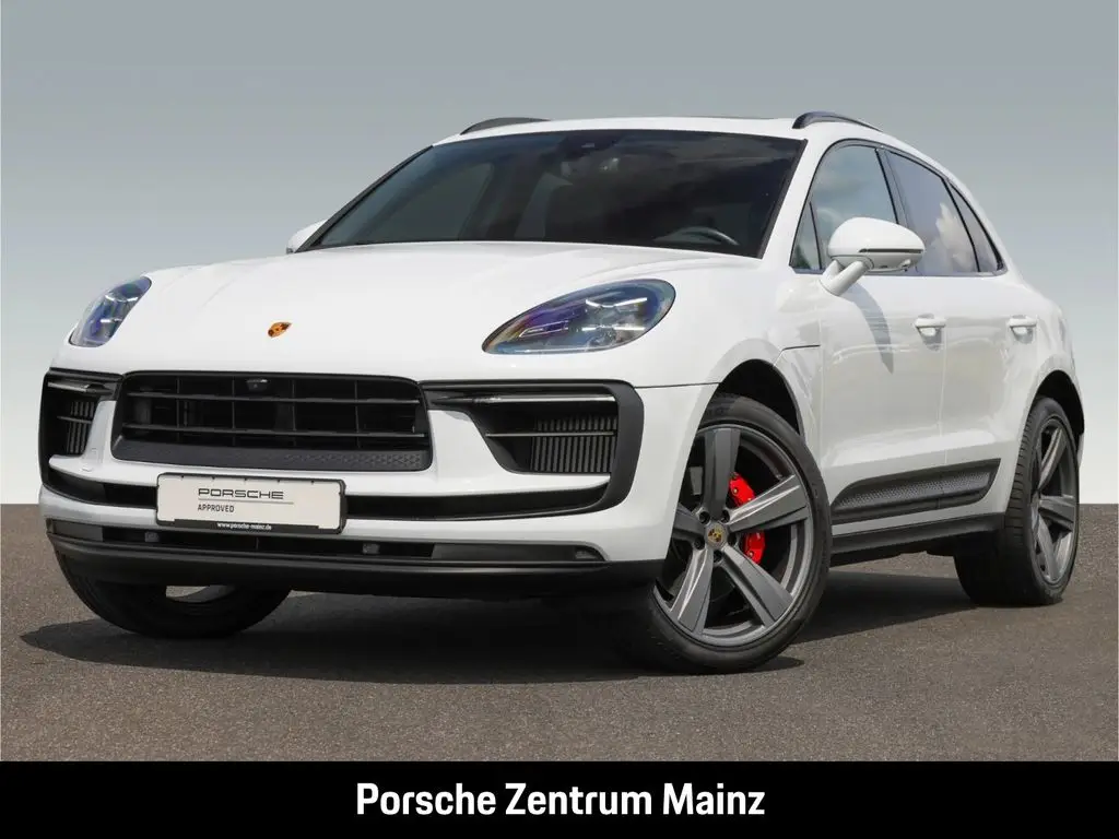 Photo 1 : Porsche Macan 2023 Essence