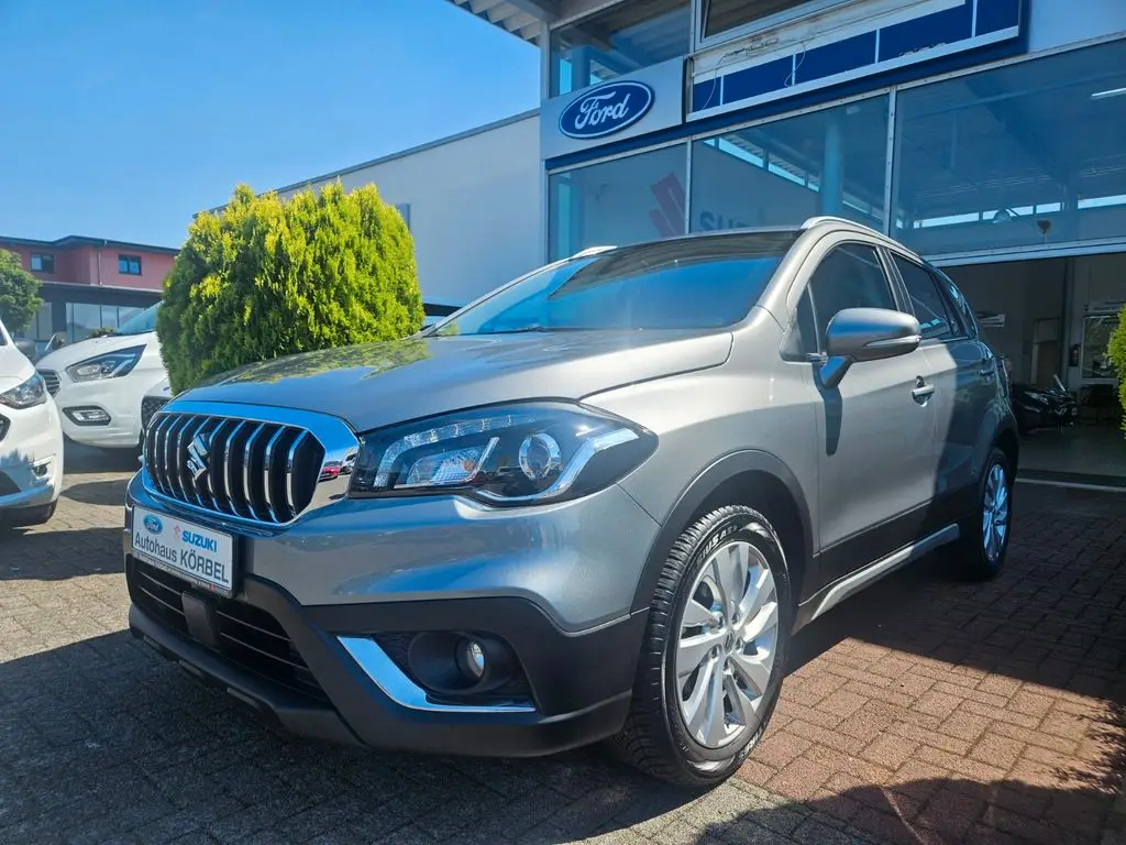 Photo 1 : Suzuki Sx4 2019 Essence