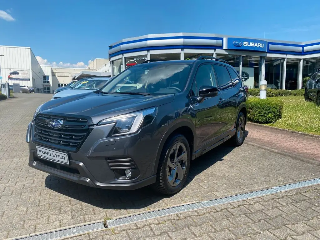 Photo 1 : Subaru Forester 2023 Hybrid