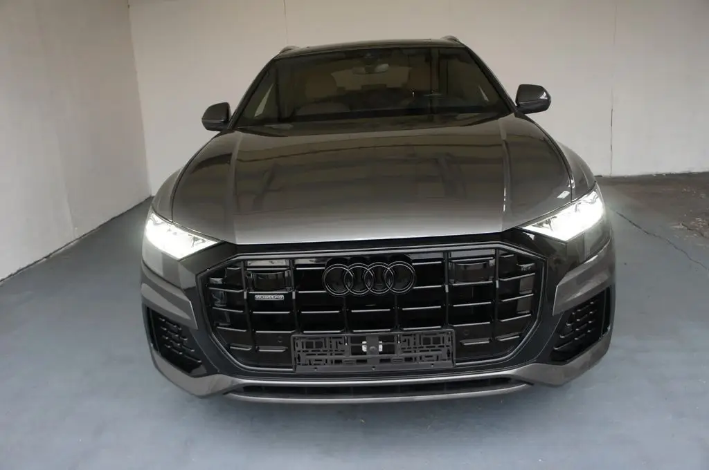 Photo 1 : Audi Q8 2019 Diesel