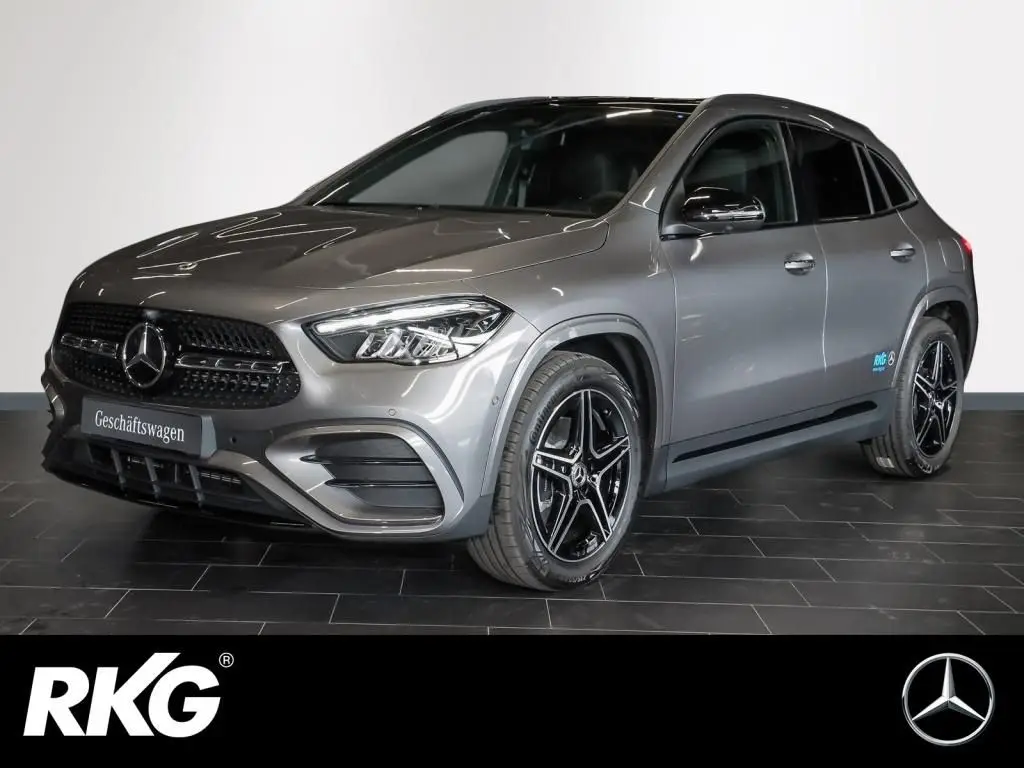 Photo 1 : Mercedes-benz Classe Gla 2024 Petrol