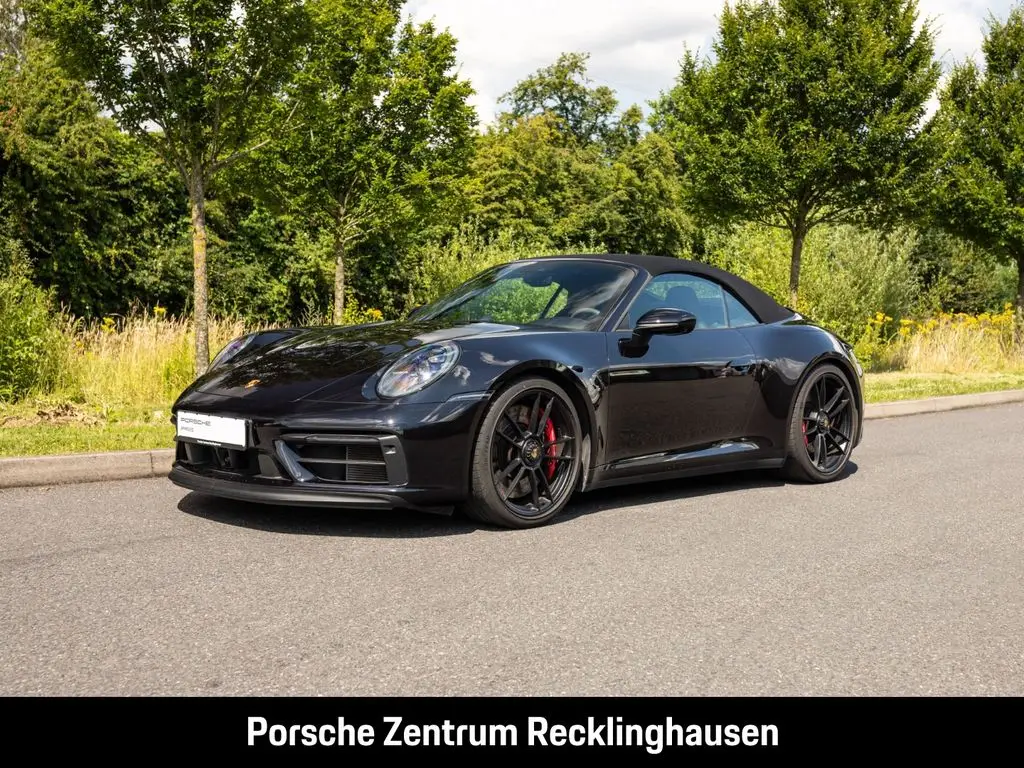 Photo 1 : Porsche 992 2023 Essence