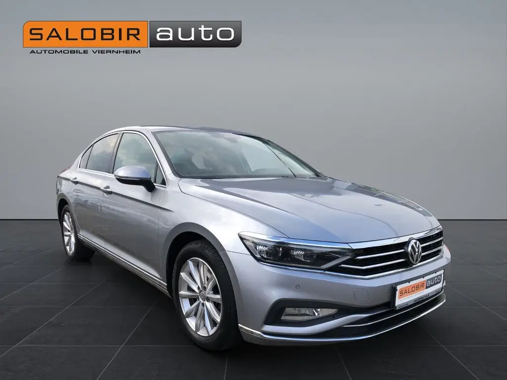 Photo 1 : Volkswagen Passat 2020 Diesel