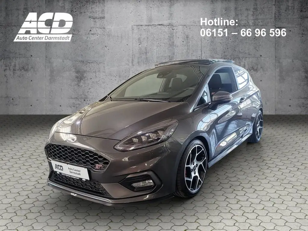 Photo 1 : Ford Fiesta 2018 Petrol