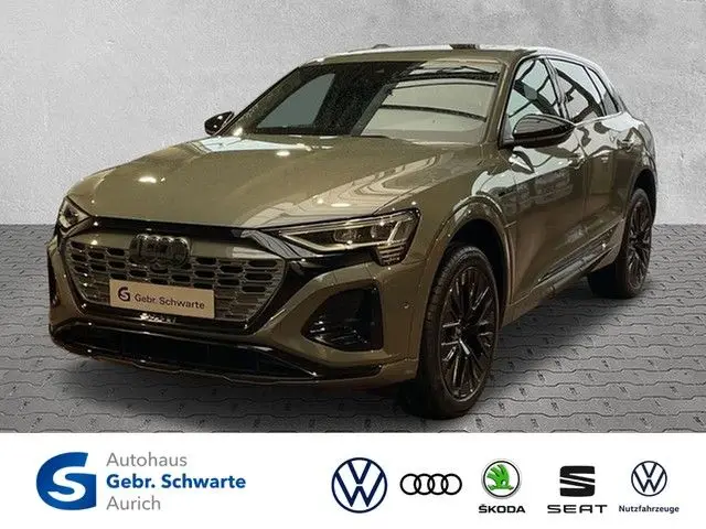 Photo 1 : Audi Q8 2024 Non renseigné