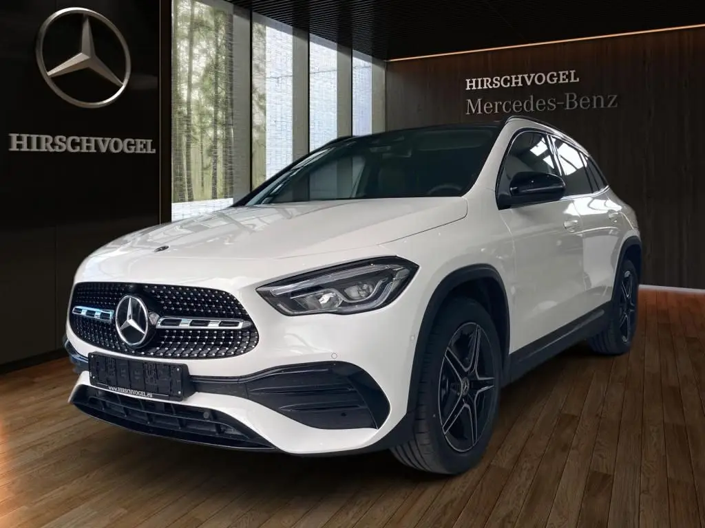 Photo 1 : Mercedes-benz Classe Gla 2023 Hybrid