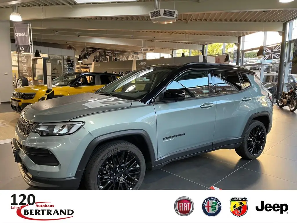 Photo 1 : Jeep Compass 2022 Essence