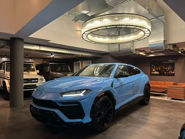 Photo 1 : Lamborghini Urus 2022 Petrol