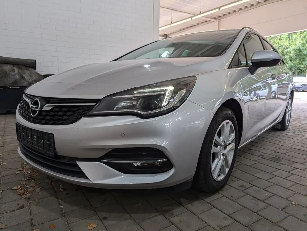 Photo 1 : Opel Astra 2020 Diesel