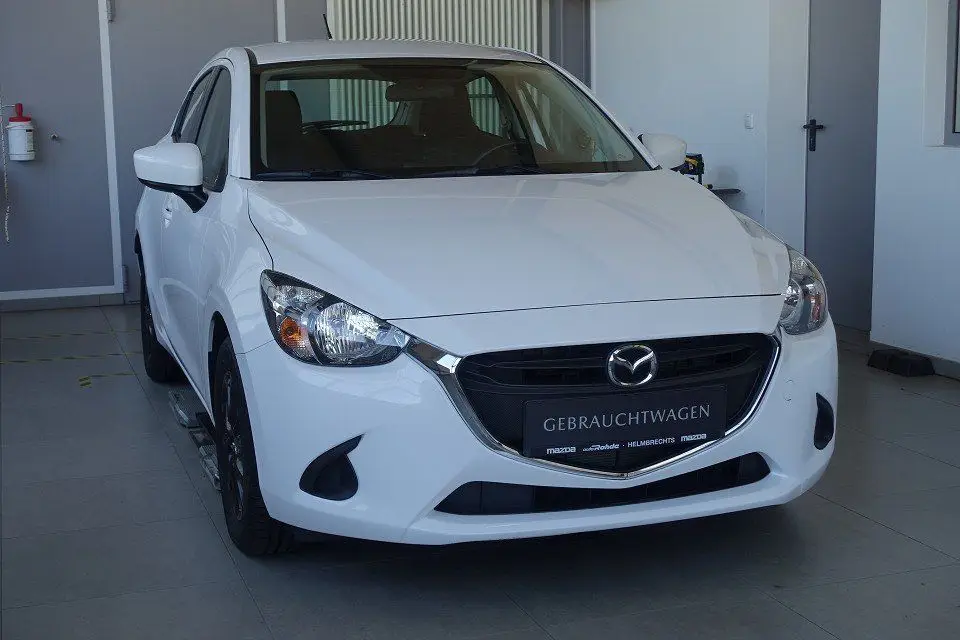 Photo 1 : Mazda 2 2017 Essence