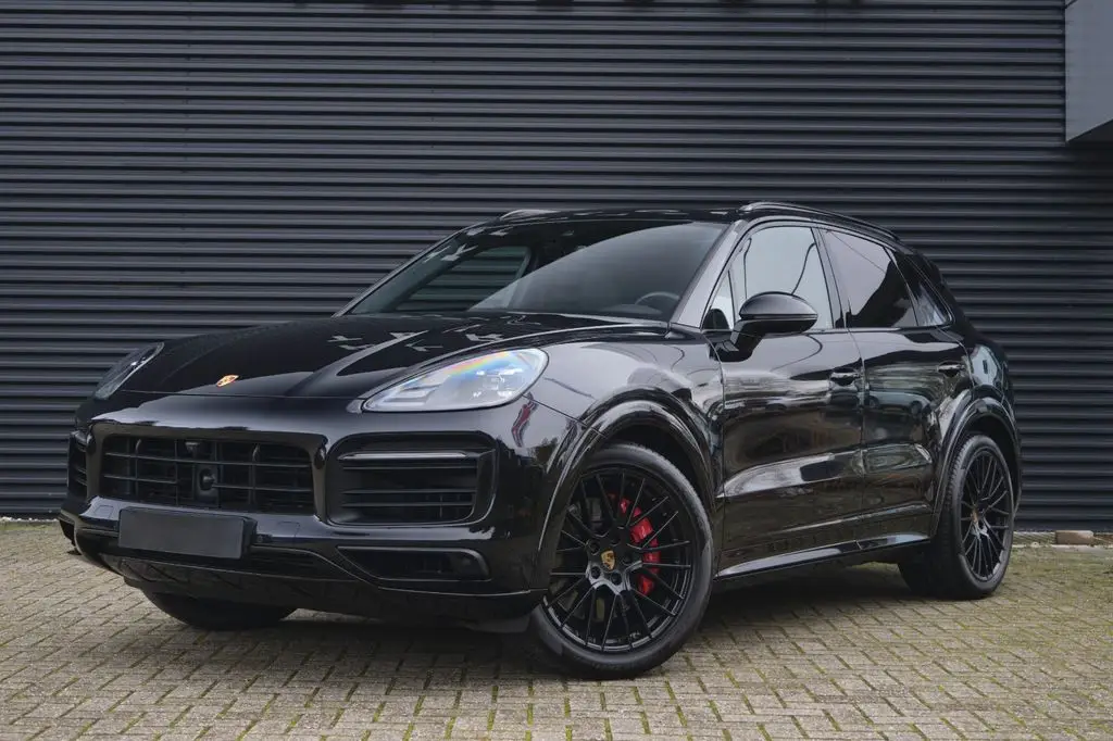 Photo 1 : Porsche Cayenne 2020 Petrol