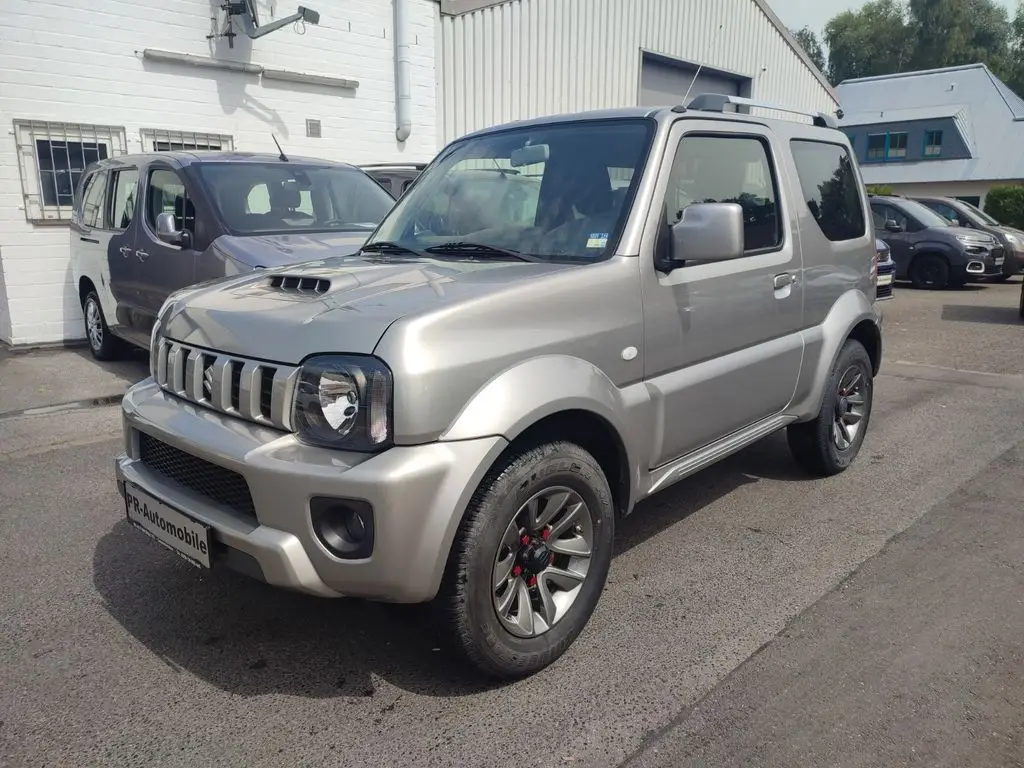 Photo 1 : Suzuki Jimny 2015 Petrol