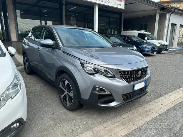 Photo 1 : Peugeot 3008 2019 Diesel
