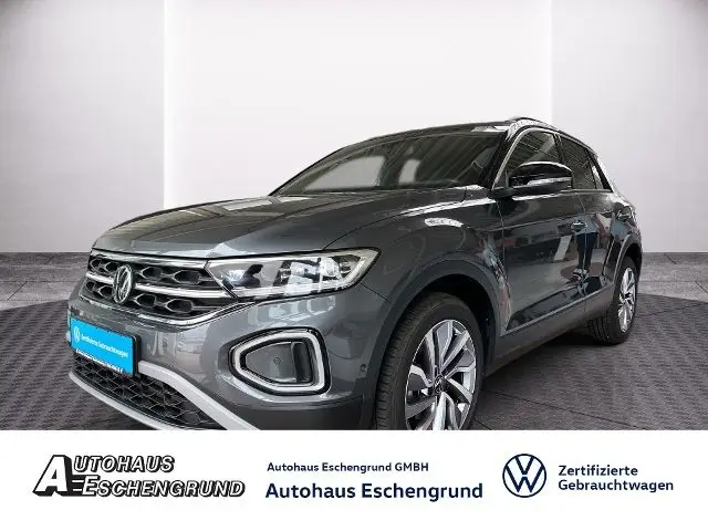 Photo 1 : Volkswagen T-roc 2023 Essence