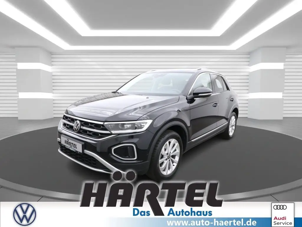 Photo 1 : Volkswagen T-roc 2023 Essence