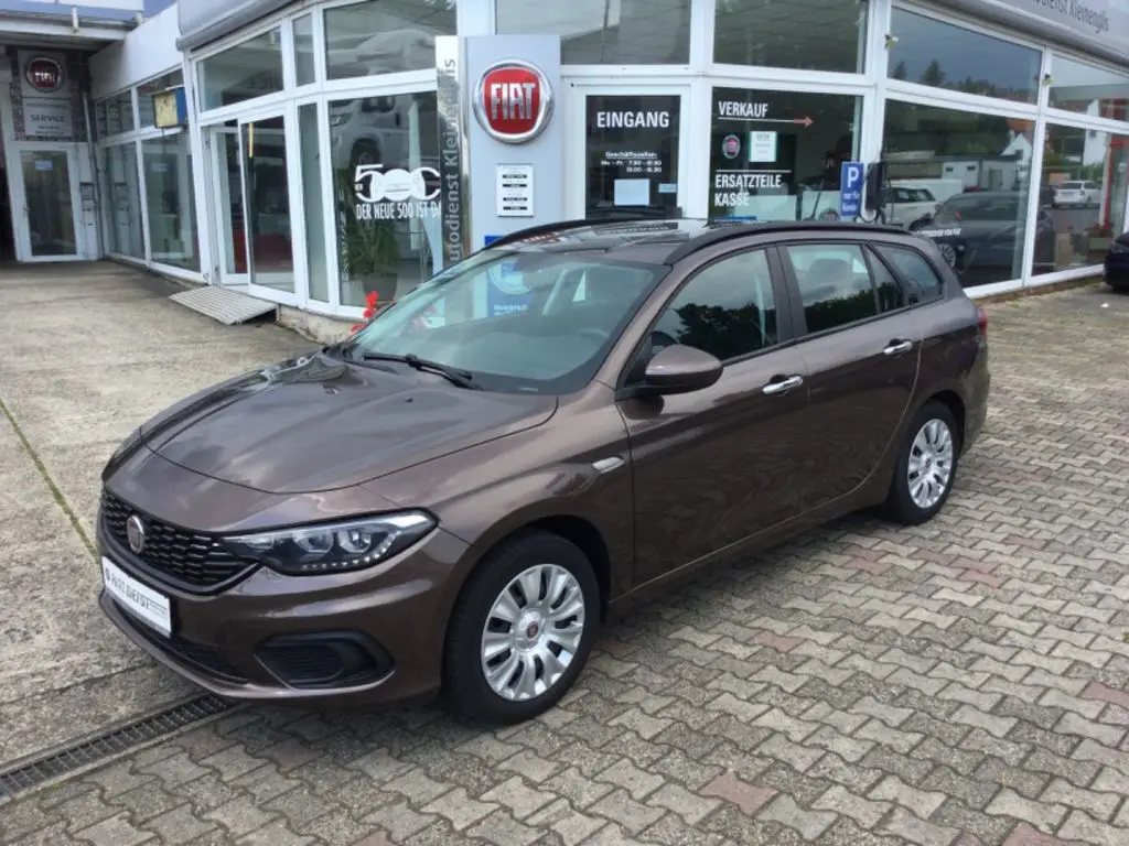 Photo 1 : Fiat Tipo 2016 Essence