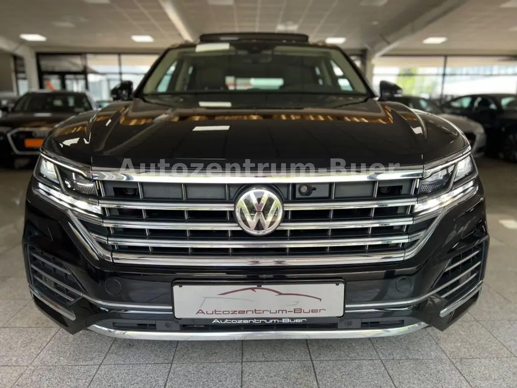 Photo 1 : Volkswagen Touareg 2018 Diesel