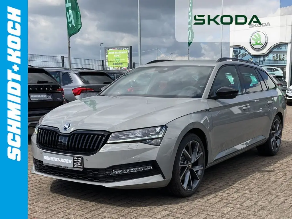 Photo 1 : Skoda Superb 2024 Petrol