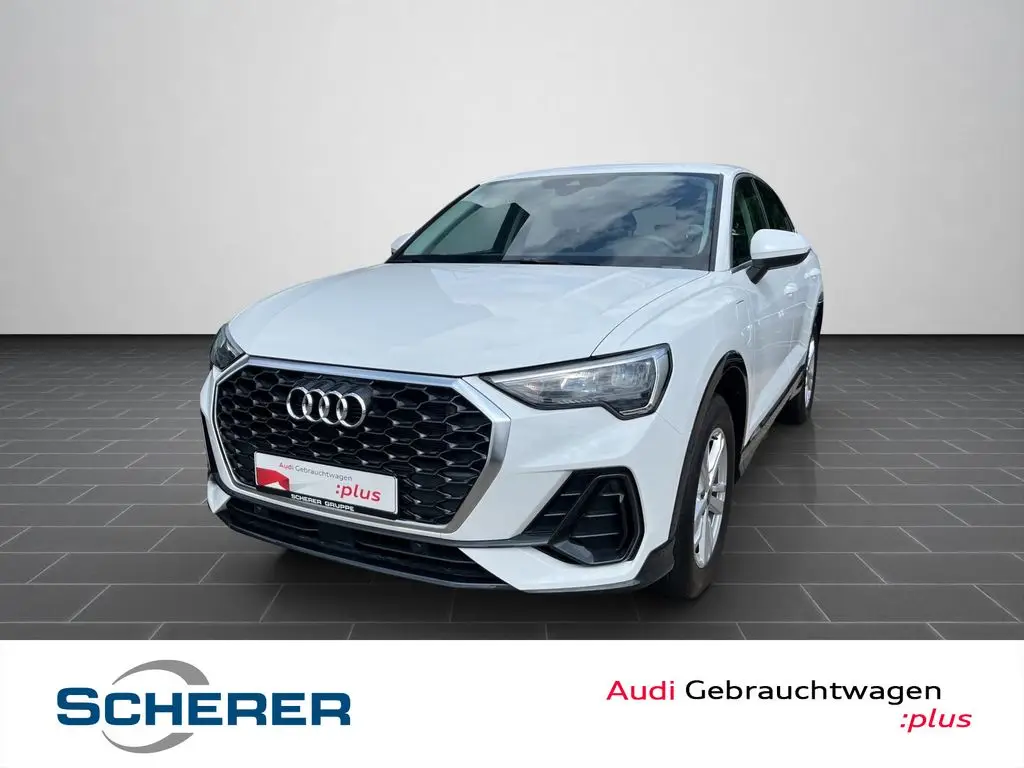 Photo 1 : Audi Q3 2021 Hybrid