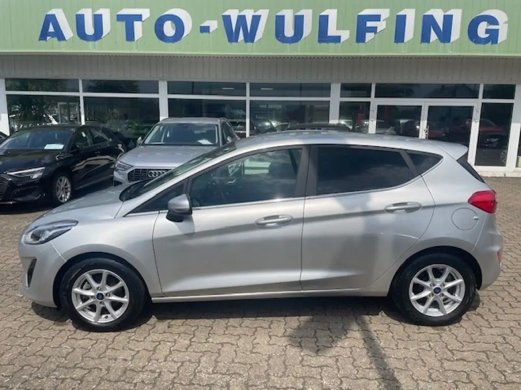 Photo 1 : Ford Fiesta 2021 Petrol