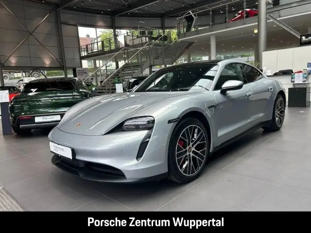 Photo 1 : Porsche Taycan 2021 Non renseigné