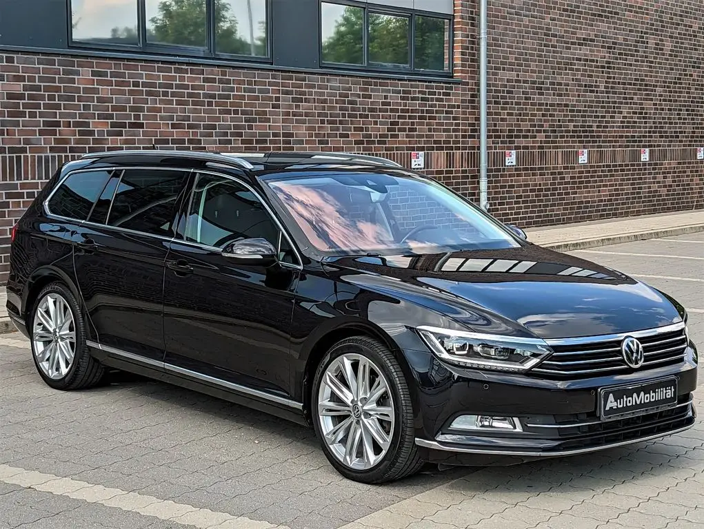 Photo 1 : Volkswagen Passat 2015 Essence