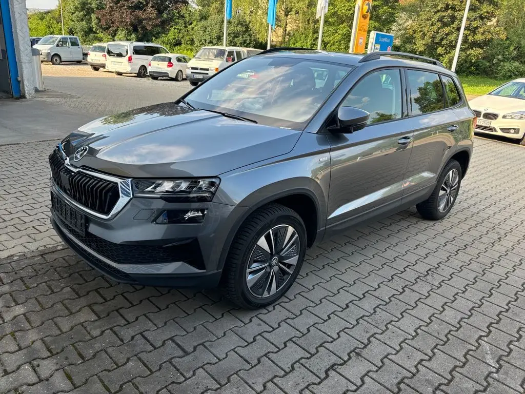 Photo 1 : Skoda Karoq 2023 Essence