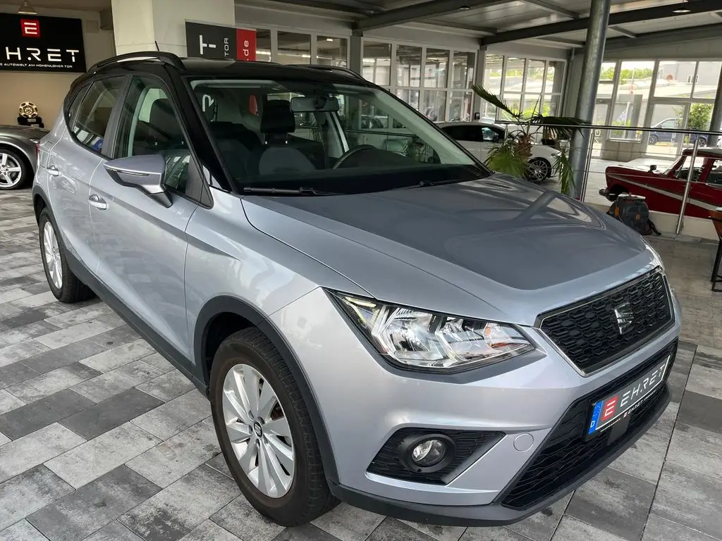 Photo 1 : Seat Arona 2021 Petrol