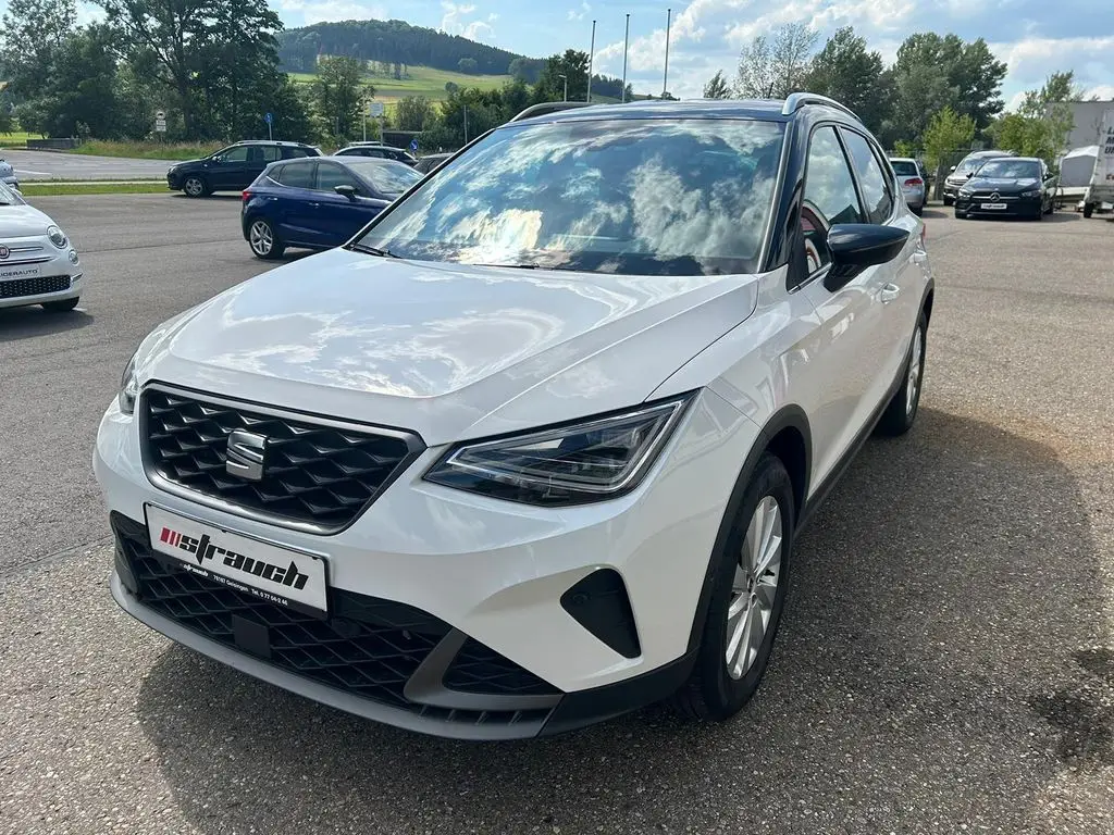 Photo 1 : Seat Arona 2022 Essence