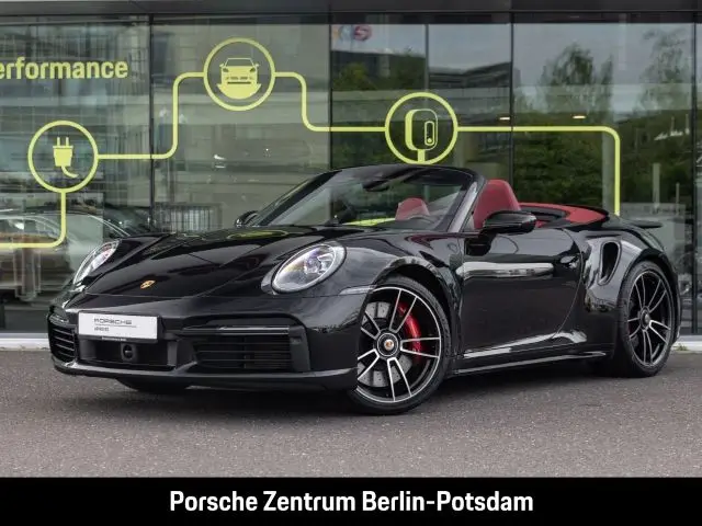 Photo 1 : Porsche 992 2022 Petrol