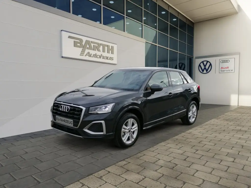 Photo 1 : Audi Q2 2022 Petrol