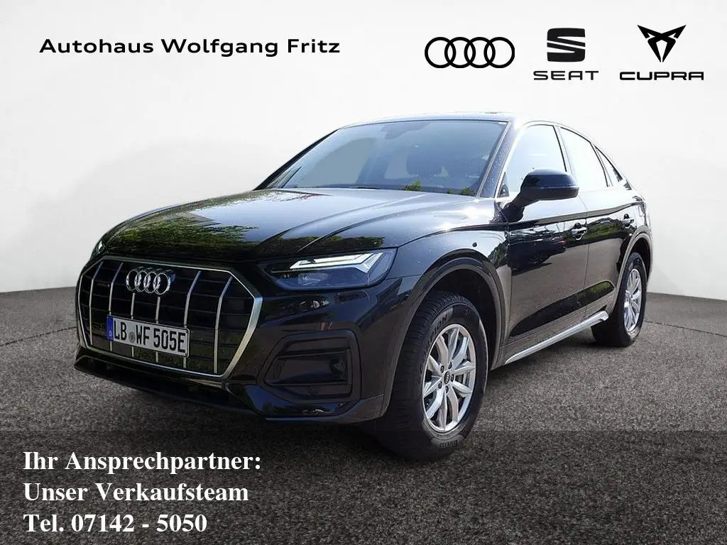 Photo 1 : Audi Q5 2023 Hybrid