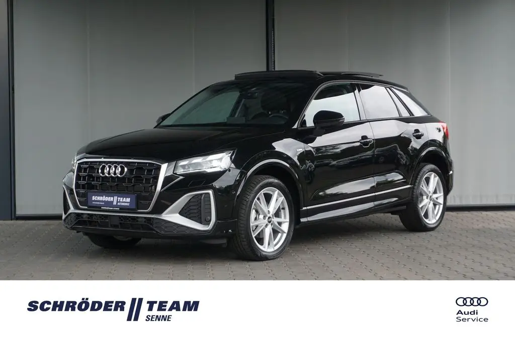 Photo 1 : Audi Q2 2023 Essence