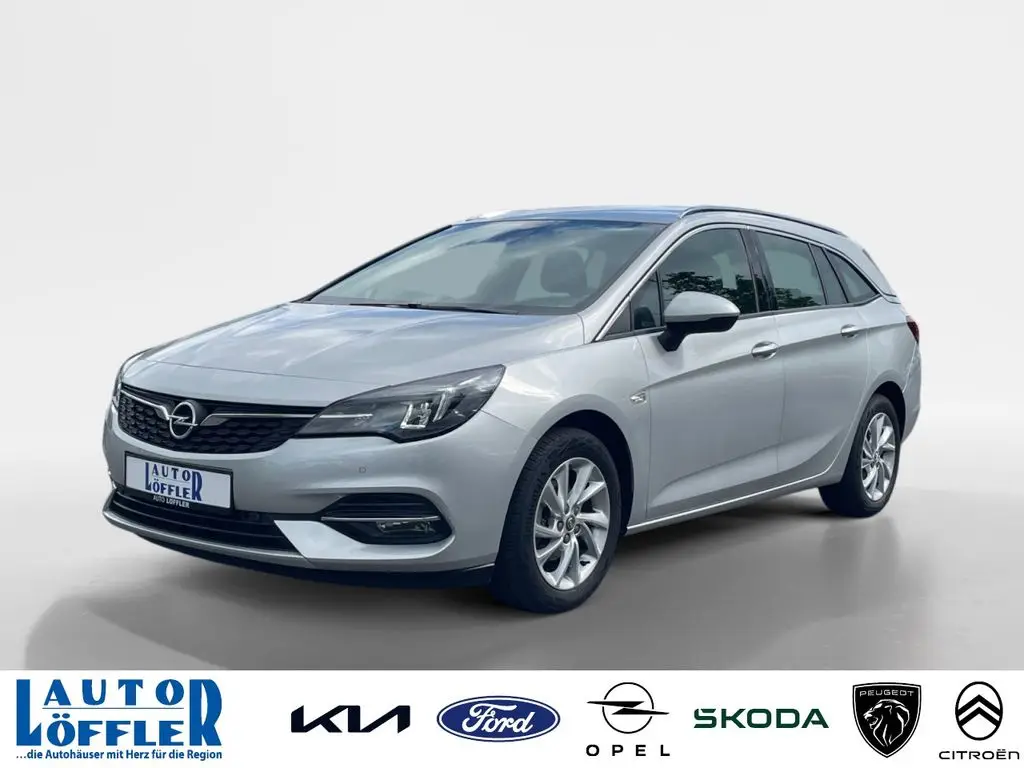 Photo 1 : Opel Astra 2020 Essence