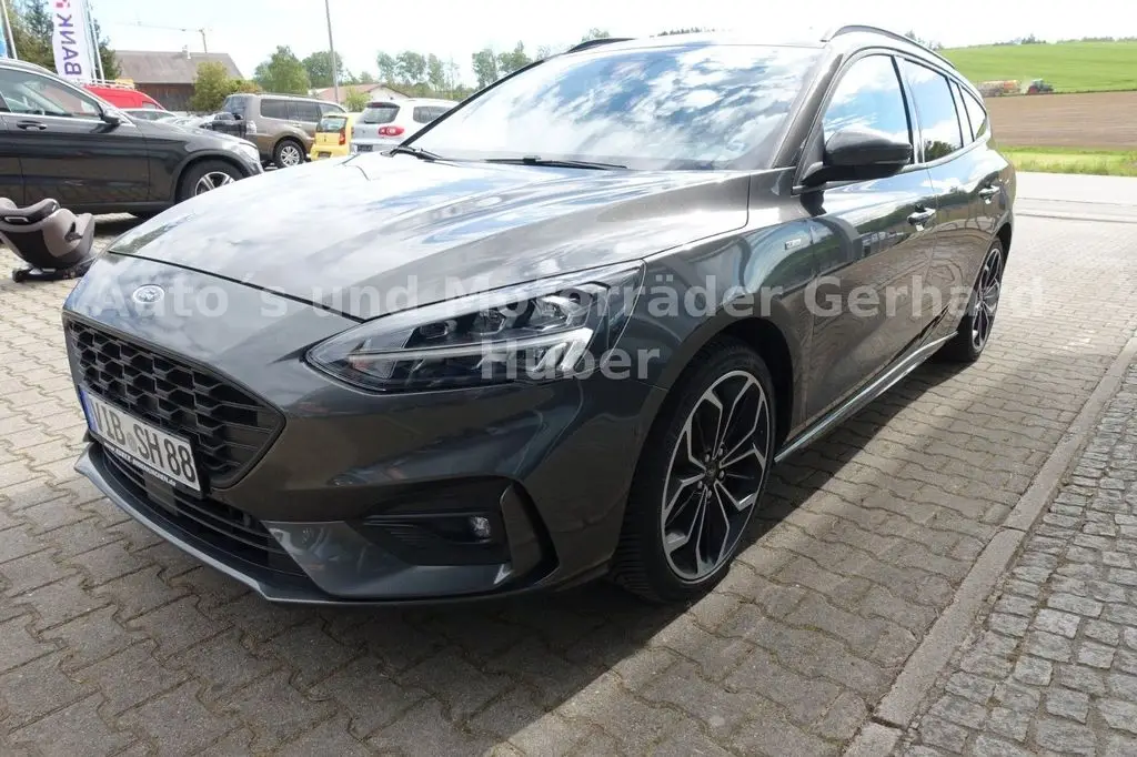 Photo 1 : Ford Focus 2019 Essence