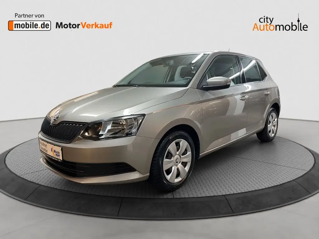 Photo 1 : Skoda Fabia 2015 Essence