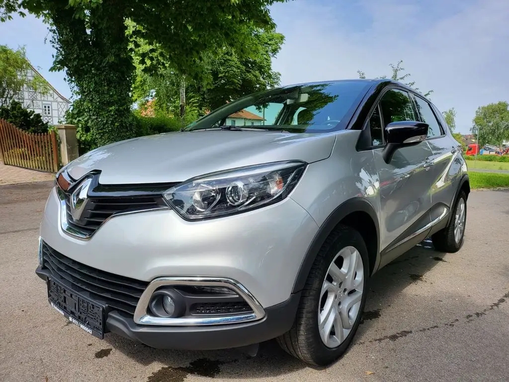 Photo 1 : Renault Captur 2016 Essence