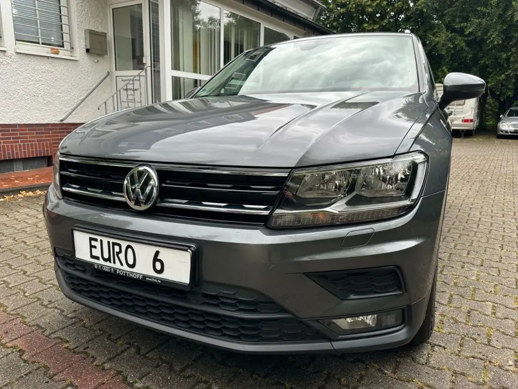 Photo 1 : Volkswagen Tiguan 2020 Petrol