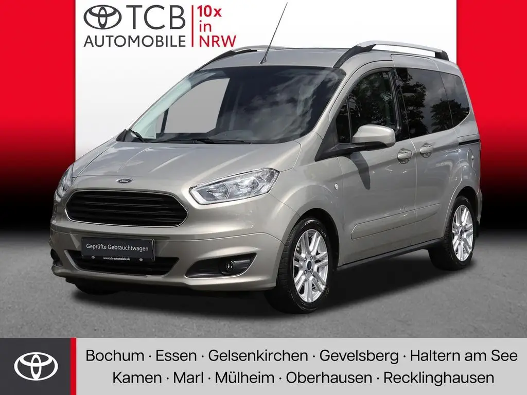 Photo 1 : Ford Tourneo 2017 Essence