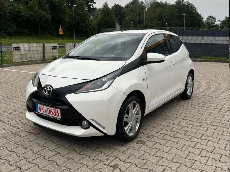 Photo 1 : Toyota Aygo X 2016 Petrol