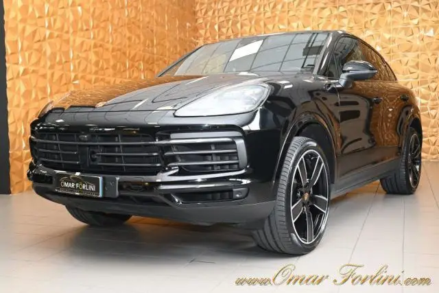 Photo 1 : Porsche Cayenne 2022 Petrol